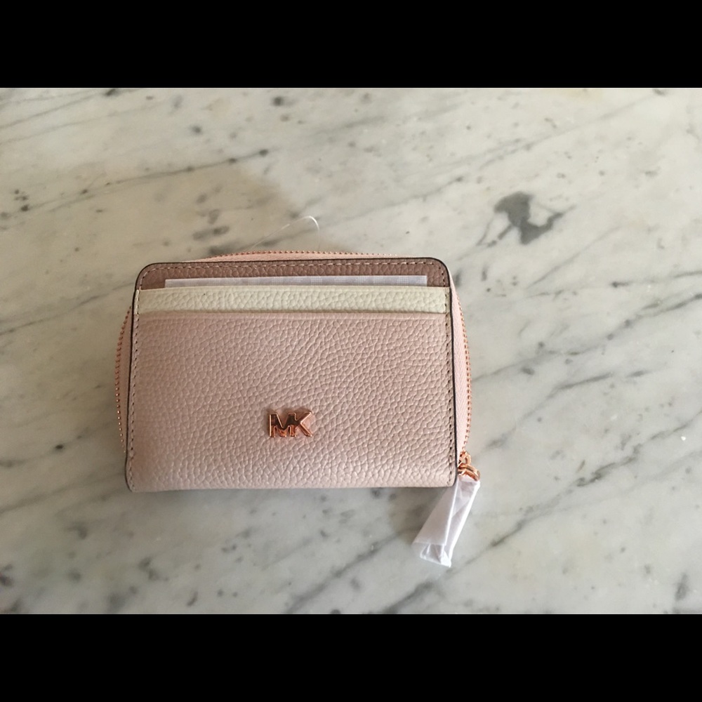 Adorable MICHAEL Michael Kors wallet